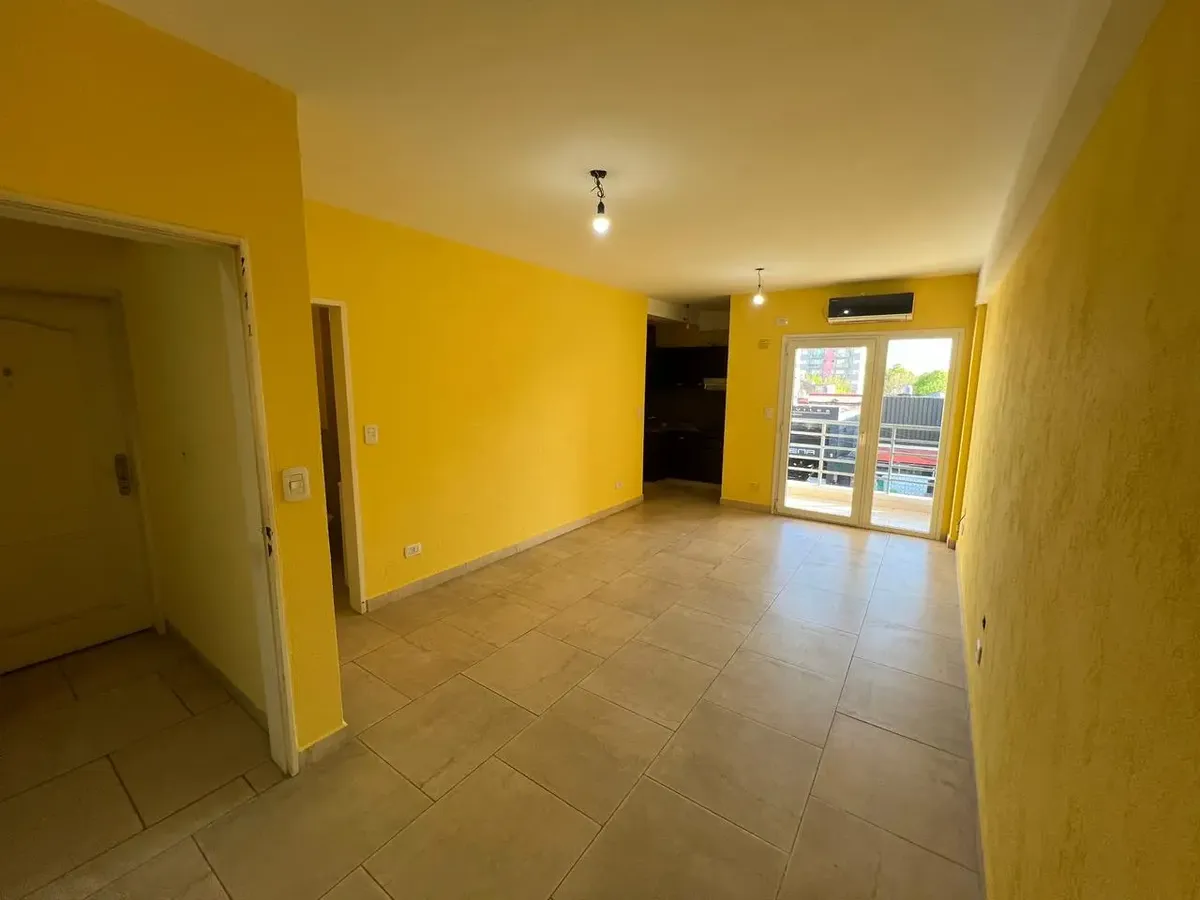 Departamento Alquiler San Miguel Con Balcón
