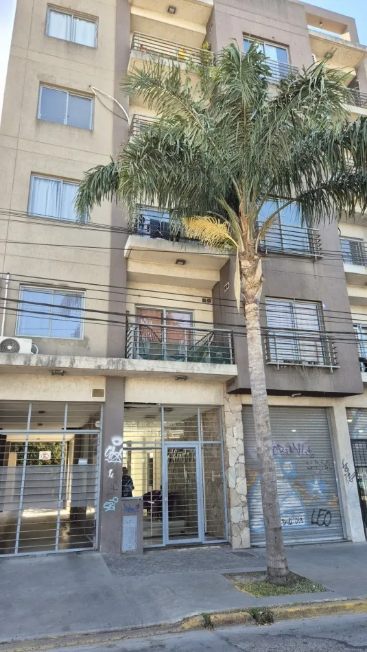 Alquiler Departamento 2 Ambientes En Moreno Centro | A Metros De Estacion