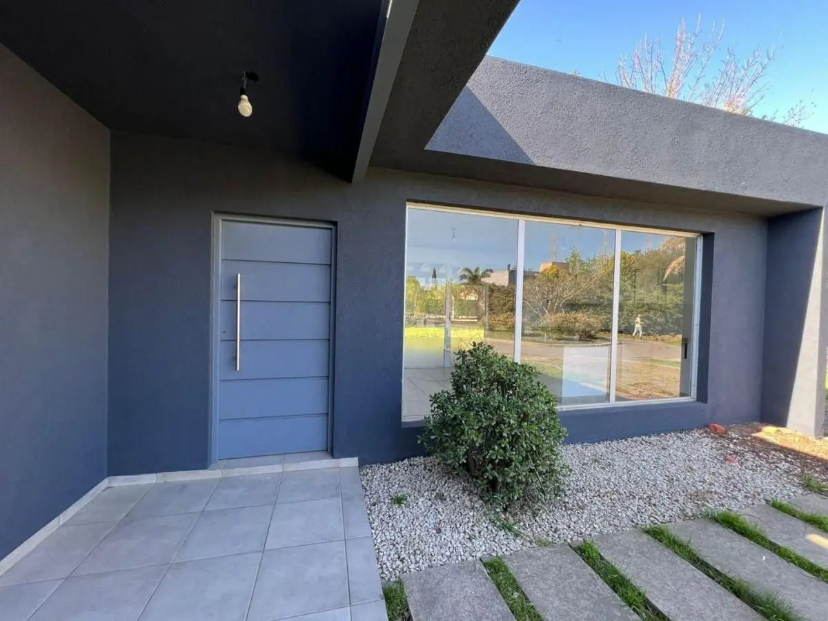 Casa En Alquiler 4 Dormitorios En Altos Del Sol Parque Leloir