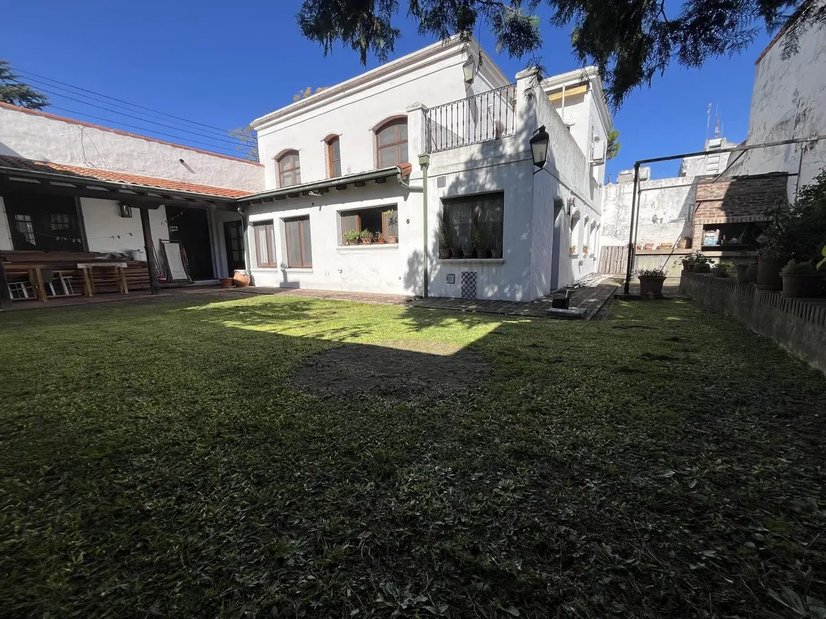 Casa Estilo Colonial Casco Histórico En Venta Y Alquiler - San Isidro