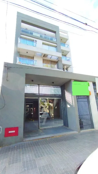 Depto. 2 Amb. P. 3° Fte. Carlos Pellegrini 327 Quilmes