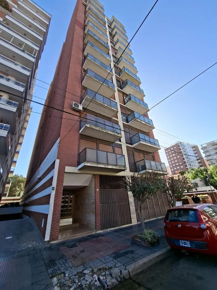 Piso 12, 35 m², ascensor