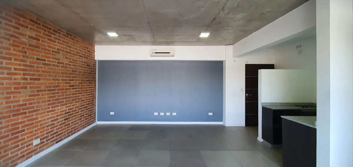 Alquiler De Deparatamento Monoambiente En Ituzaingo Norte