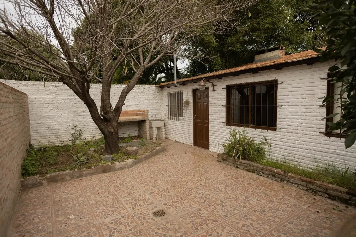 Ph En Alquiler En Villa Adelina 2 Ambientes Con Patio