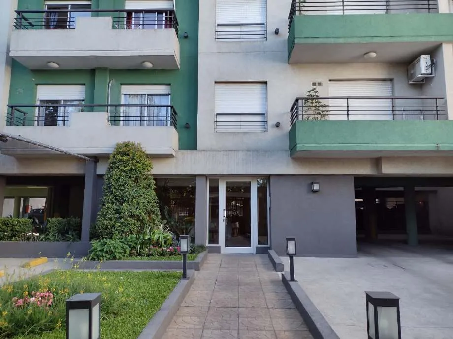 Departamento En Alquiler En Haedo Centro Norte