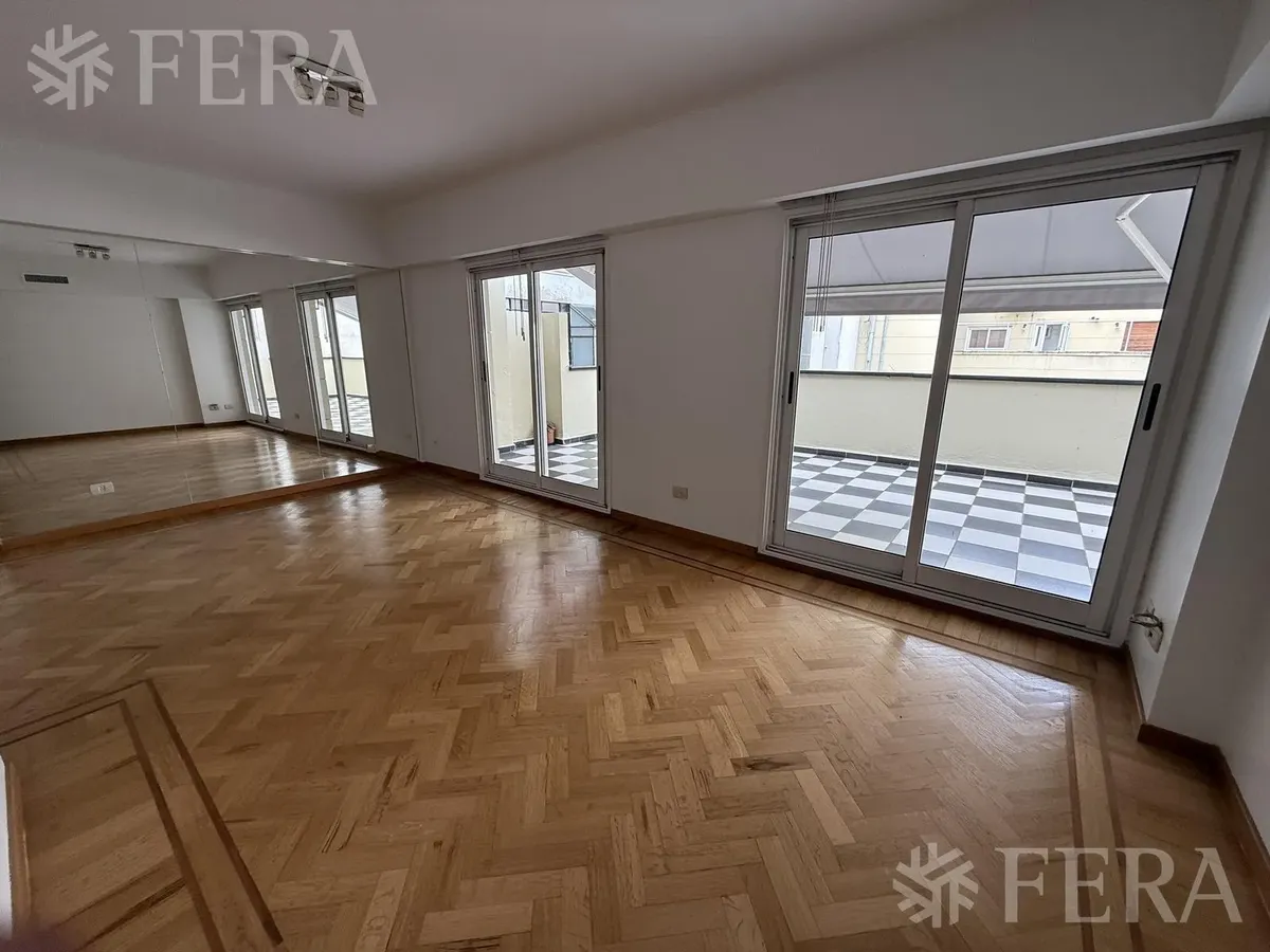 Квартира с 1 спальней и большим патио в Retiro