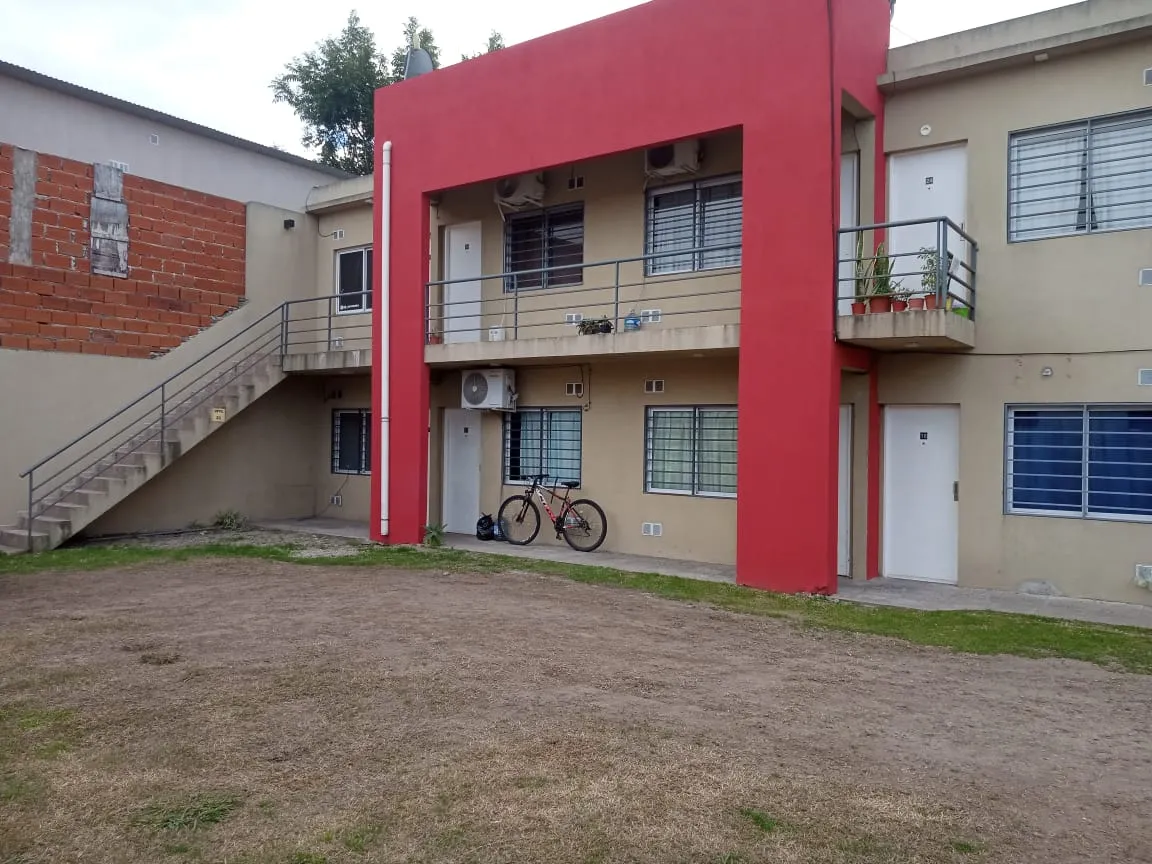 Departamento En Complejo Cerrado San Miguel Calle Malnatti 2261