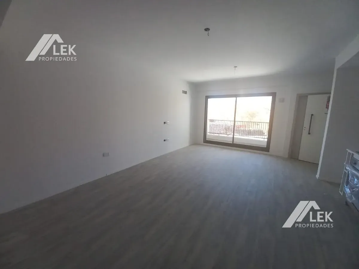Departamento 3 Ambientes Baño Completo Y Toilette, 2 Balcones, Alquiler En Villa Urquiza
