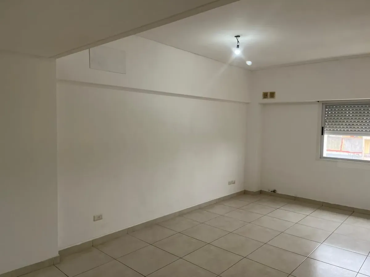 Monoambiente En Alquiler En Villa Ballester