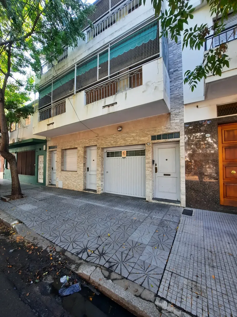 Tipo Casa 5 Amb, 3 Bños, Quincho, 2 Terrazas. Cochera! Sin Expensas