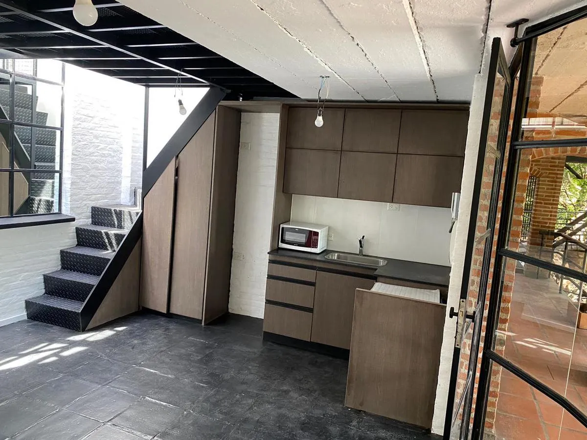 Departamento De 2 Ambientes En Alquiler, En Martínez