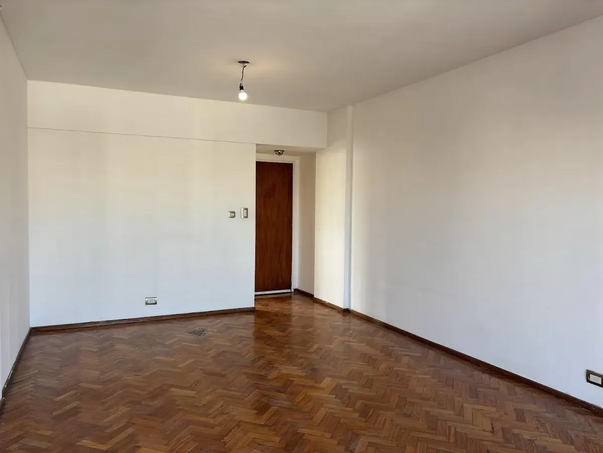 4-room apartment with balcony