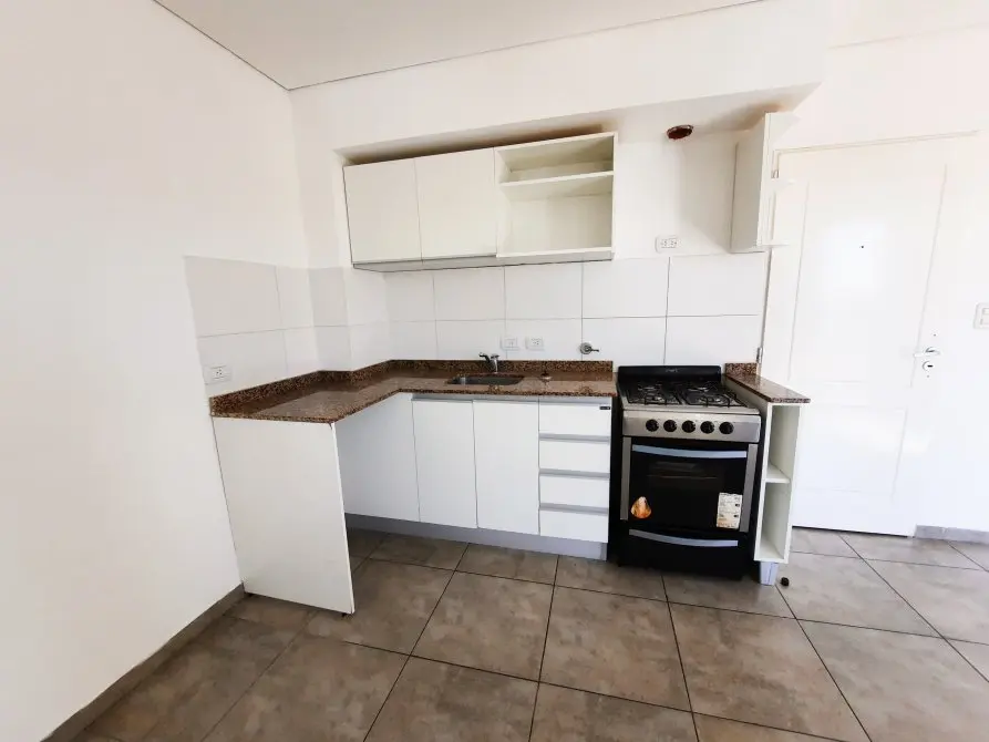 Departamento En Alquiler En Lanús Este
