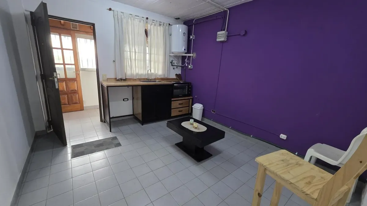 2 комнаты, вид на улицу Glew