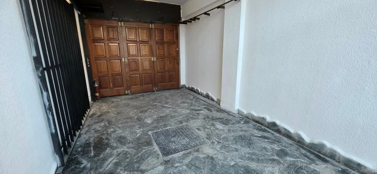 Duplex with patio and grill