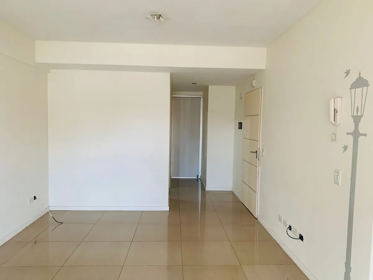 2 ambientes con balcón y terraza