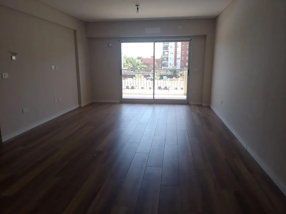 Klover Plaza- Depto De 3 Ambientes En Alquiler