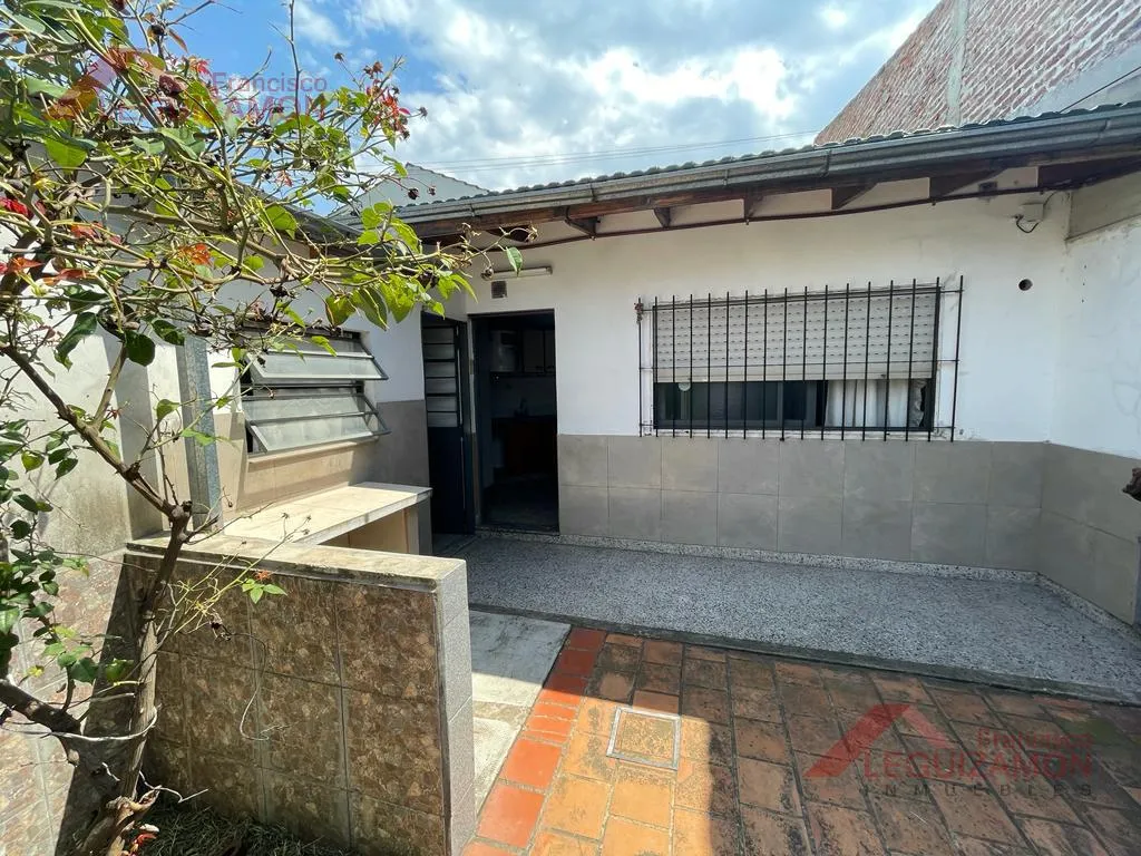 Ph 2 Ambientes En Alquiler Sin Expensas Lomas Del Mirador Excelente Ubicación