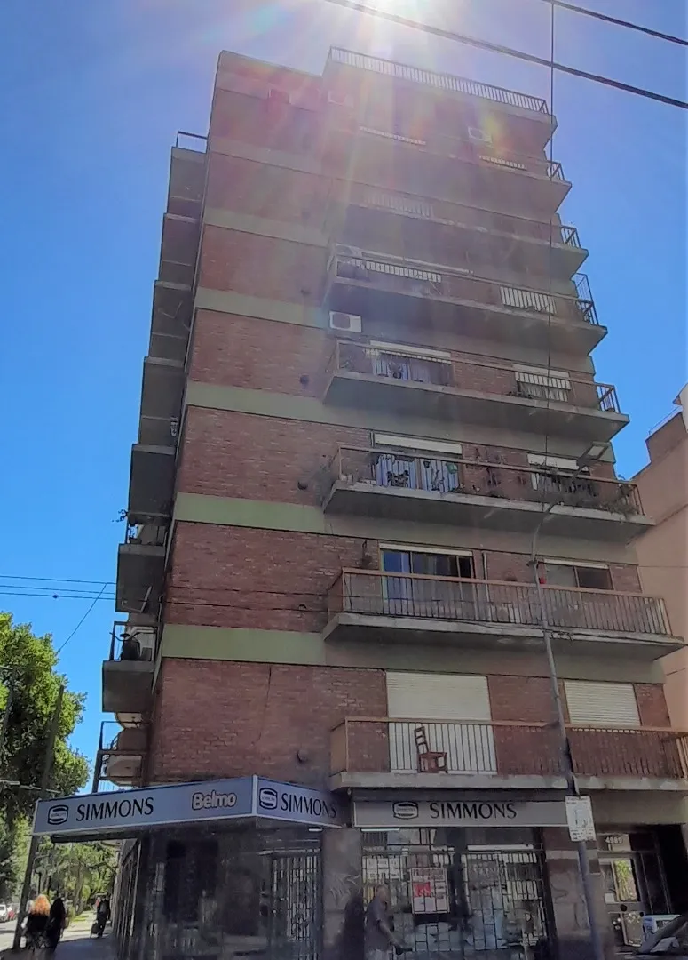 Departamento 3 Ambientes Con Cochera Descubierta