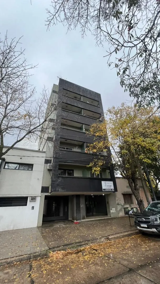 5to piso al frente con balcón