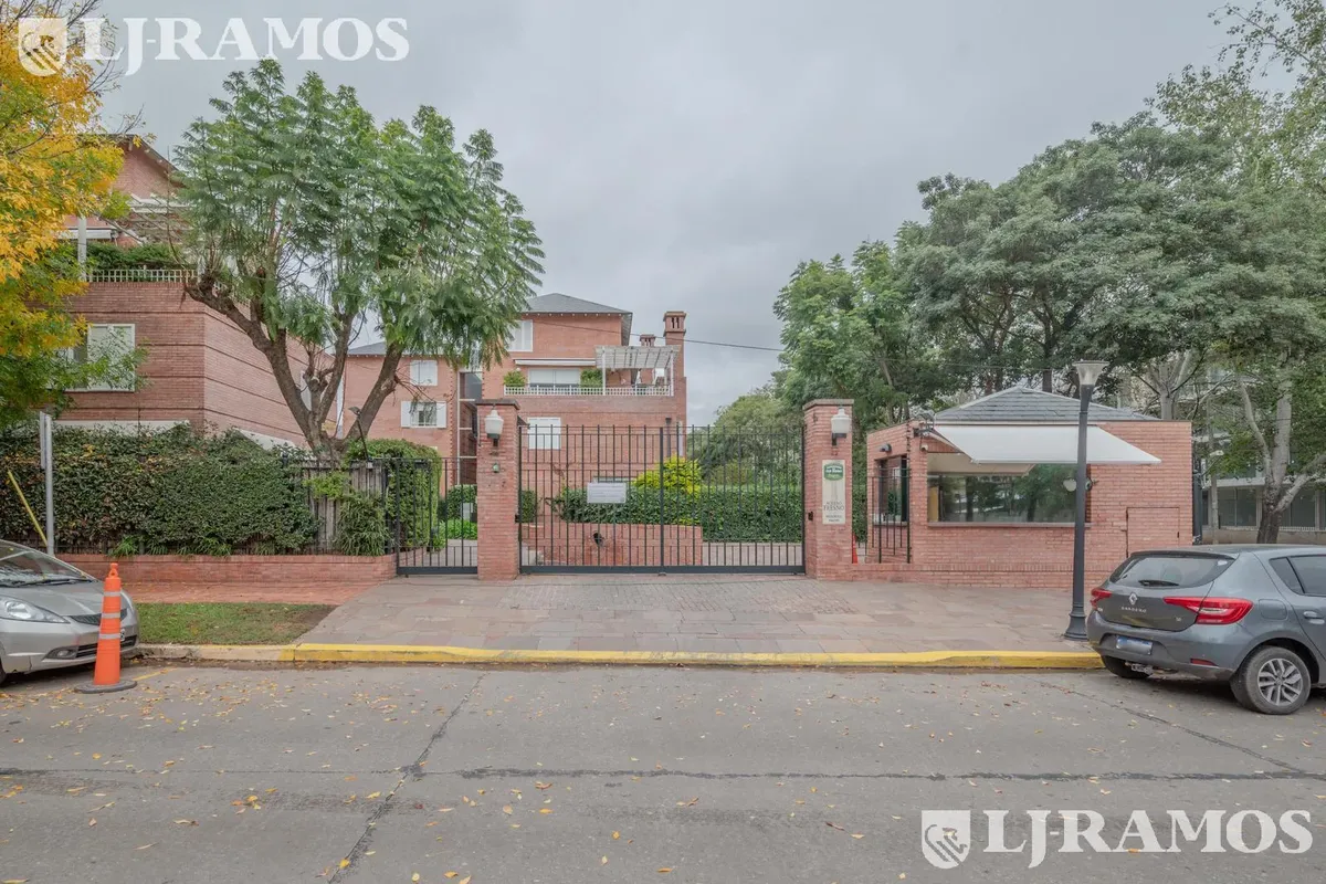 Muy Lindo Departamento De 3 Ambientes Y Escritorio En Jardines De San Isidro
