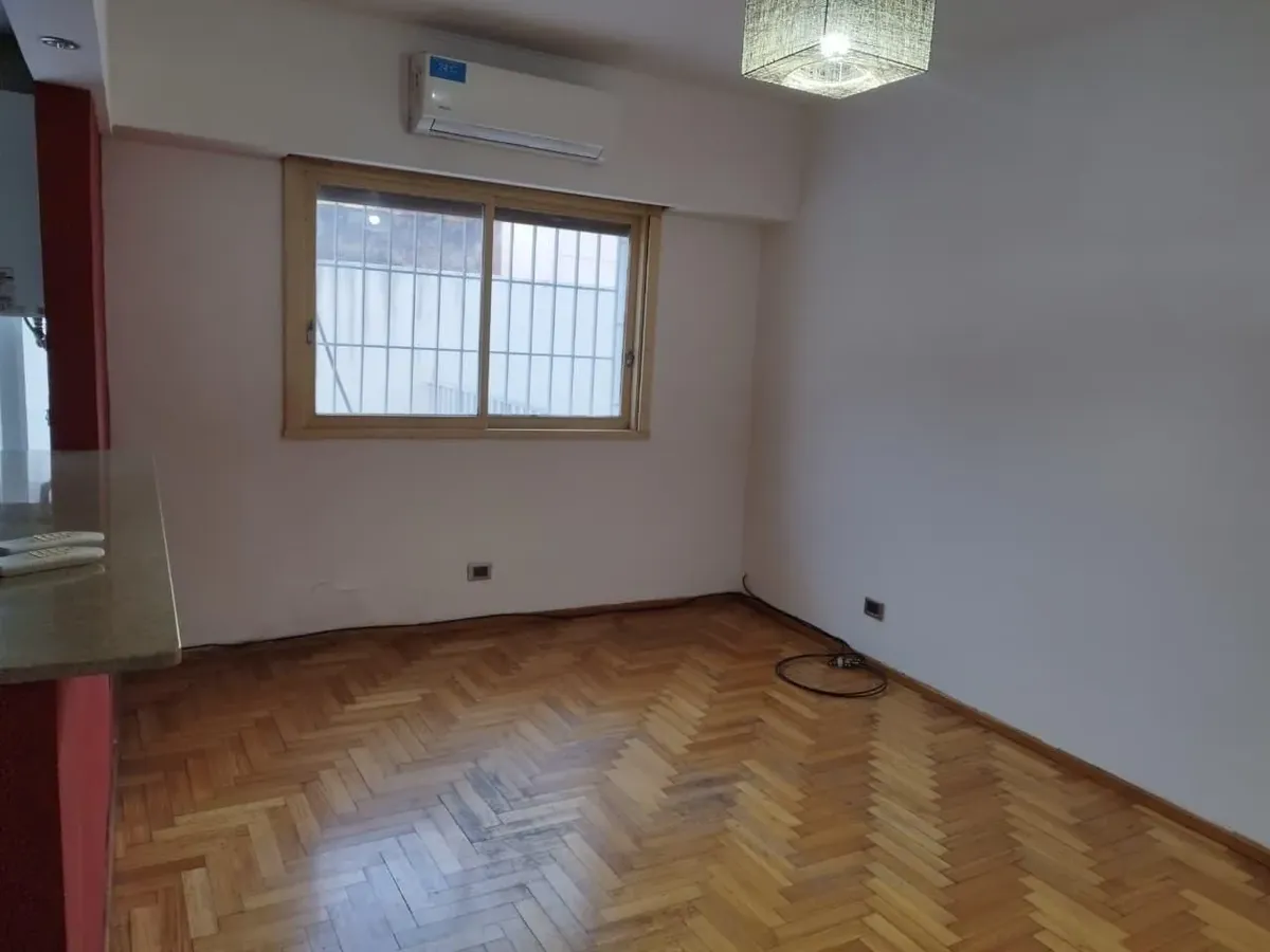 Depto 2amb En Alquiler En Villa Crespo-con Patio, Caba