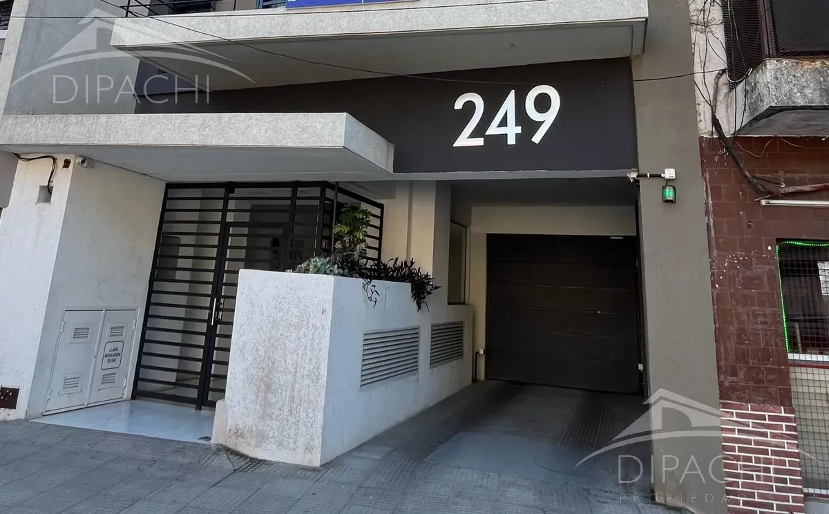 9° piso con terraza y ascensor