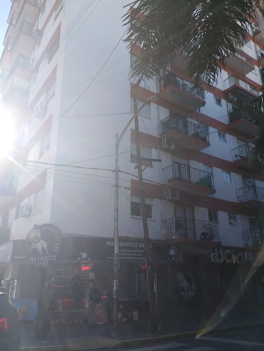 Dto. Centrico De 2 Amb, Al Frente Con Balcón