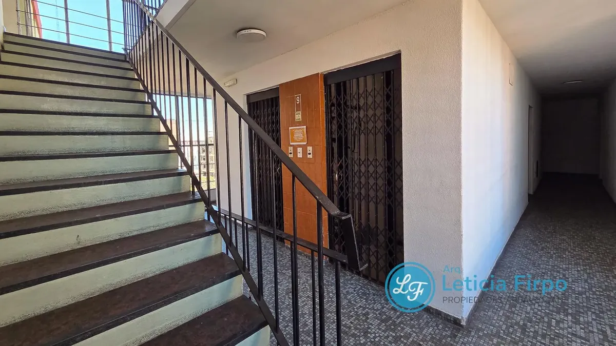 3-room unit, high floor, elevator
