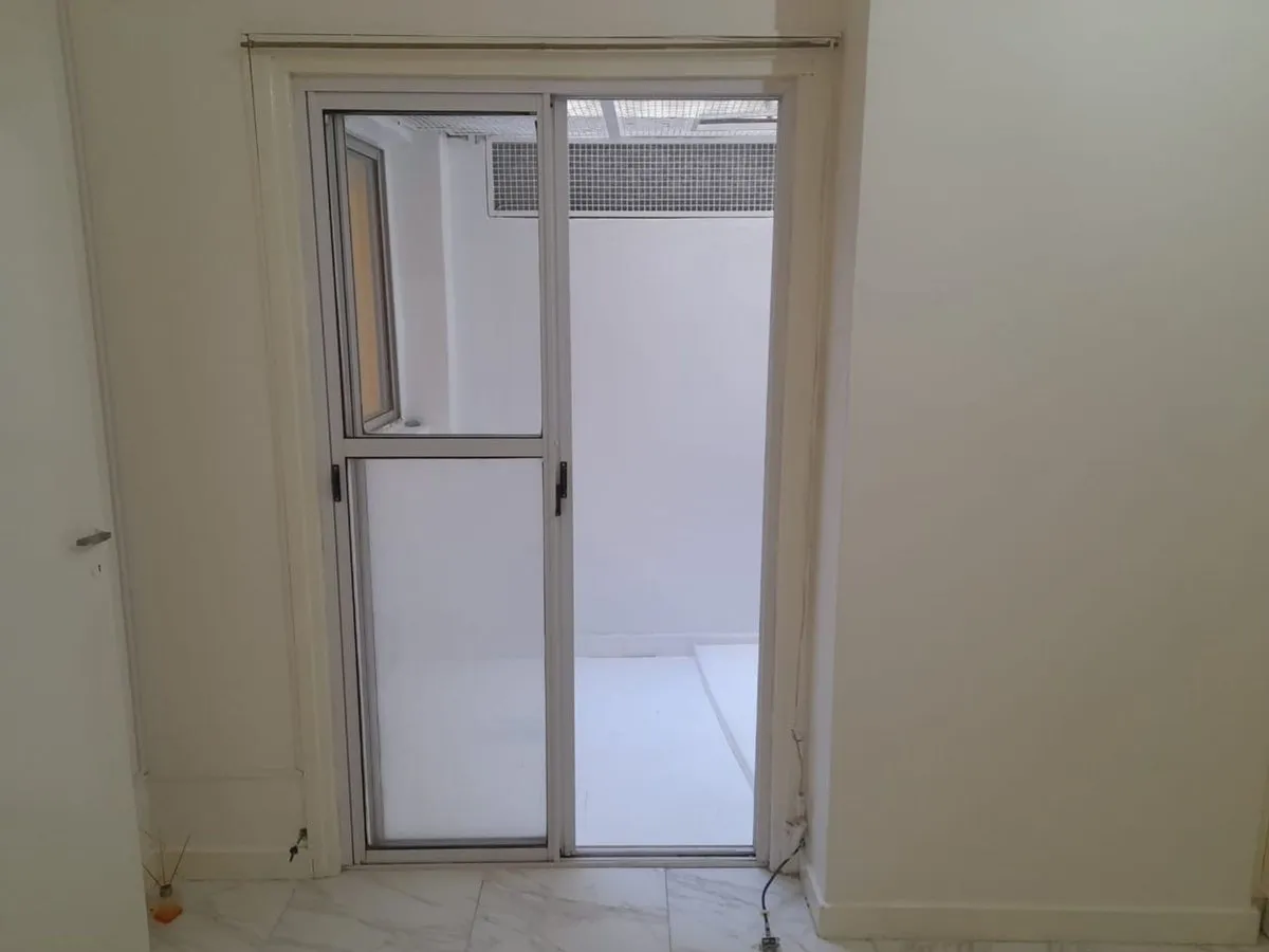 Перший поверх, маленьке патіо, 30 м²