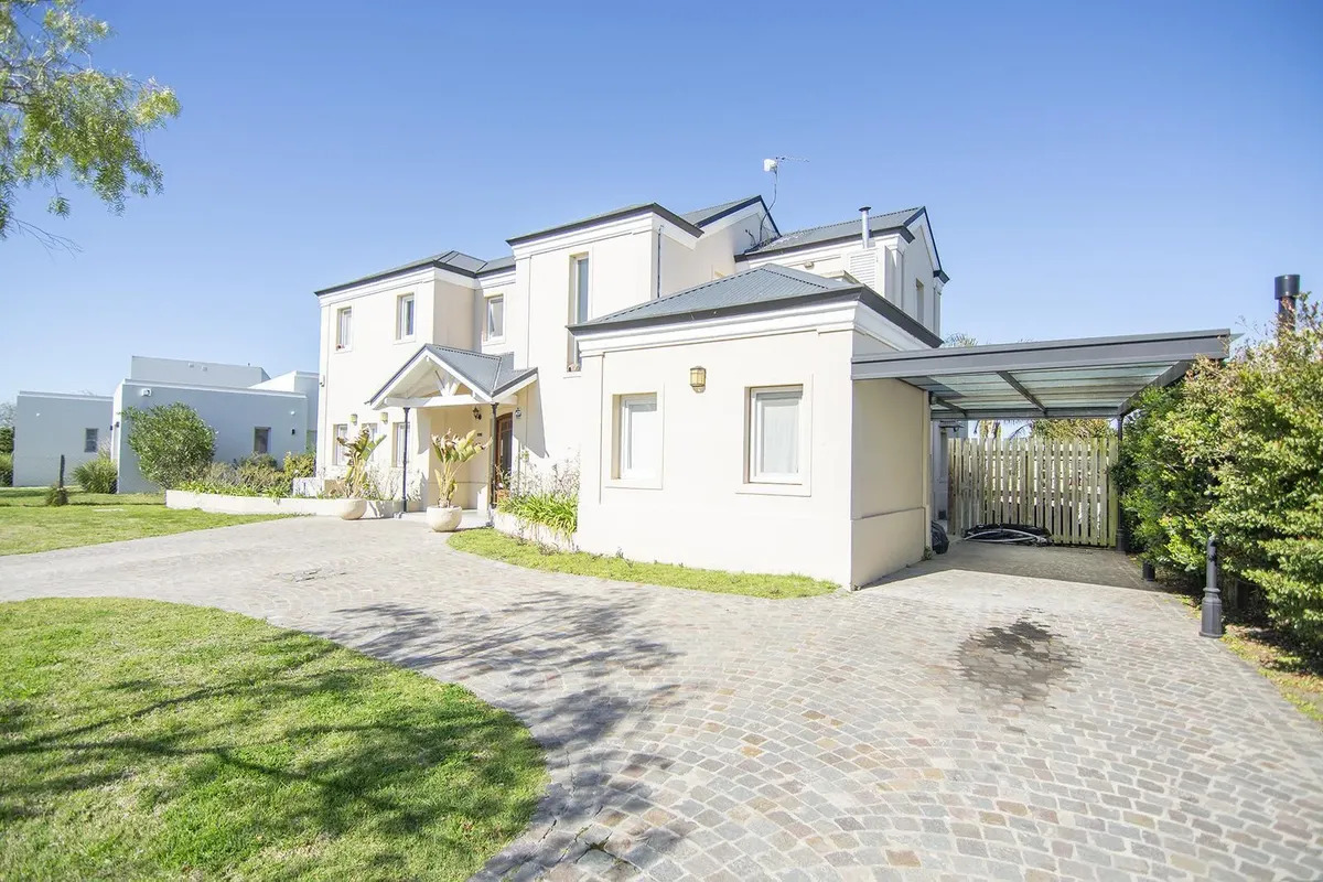 Casa em San Matías com piscina