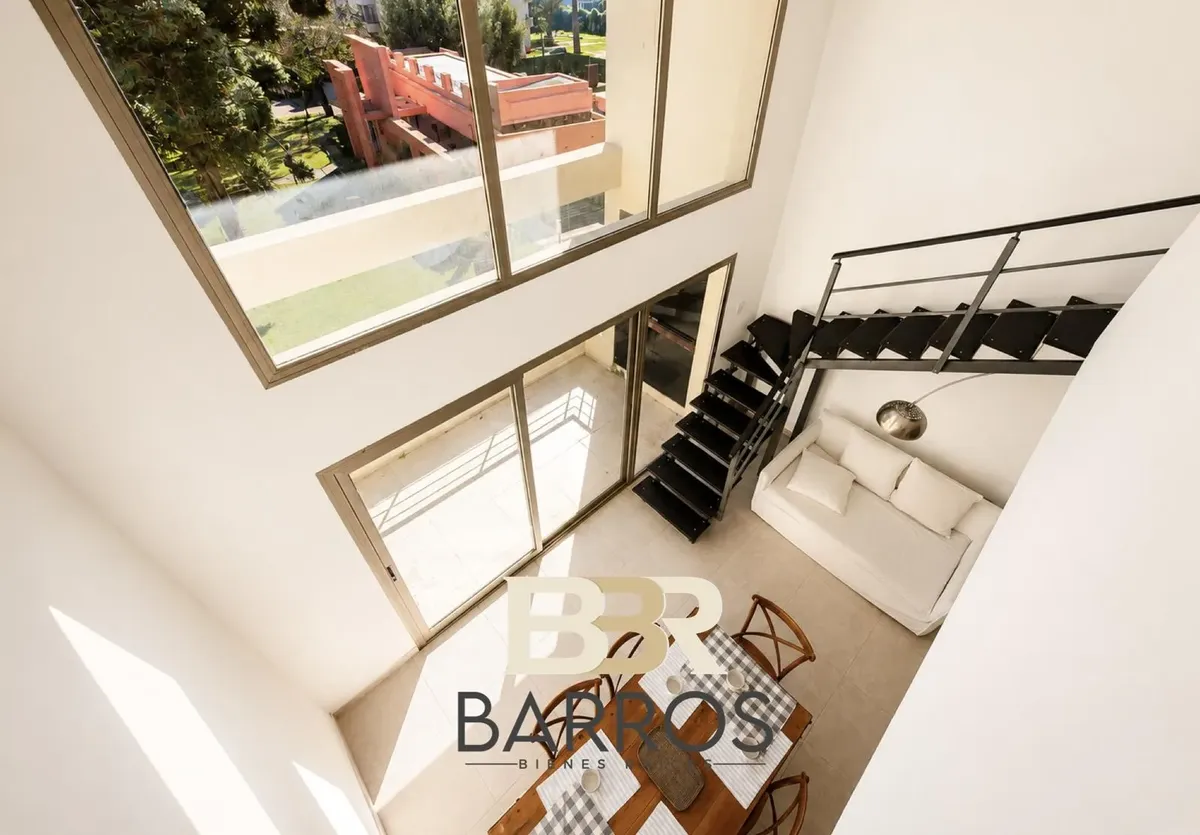 Duplex 2-room apartment with balcony