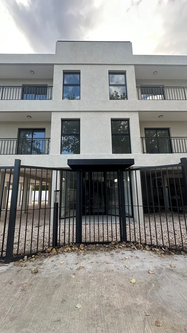 Departamento En Alquiler En Ituzaingó, G.b.a. Zona Oeste, Argentina