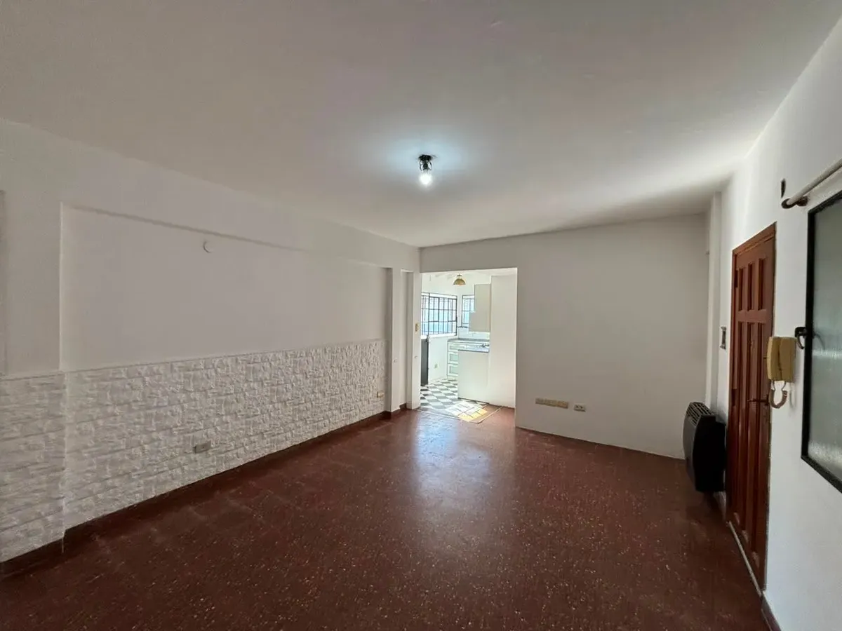 Alquiler Monte Grande Departamento 2 Amabientes Mas Escritorio Y Terraza Propia