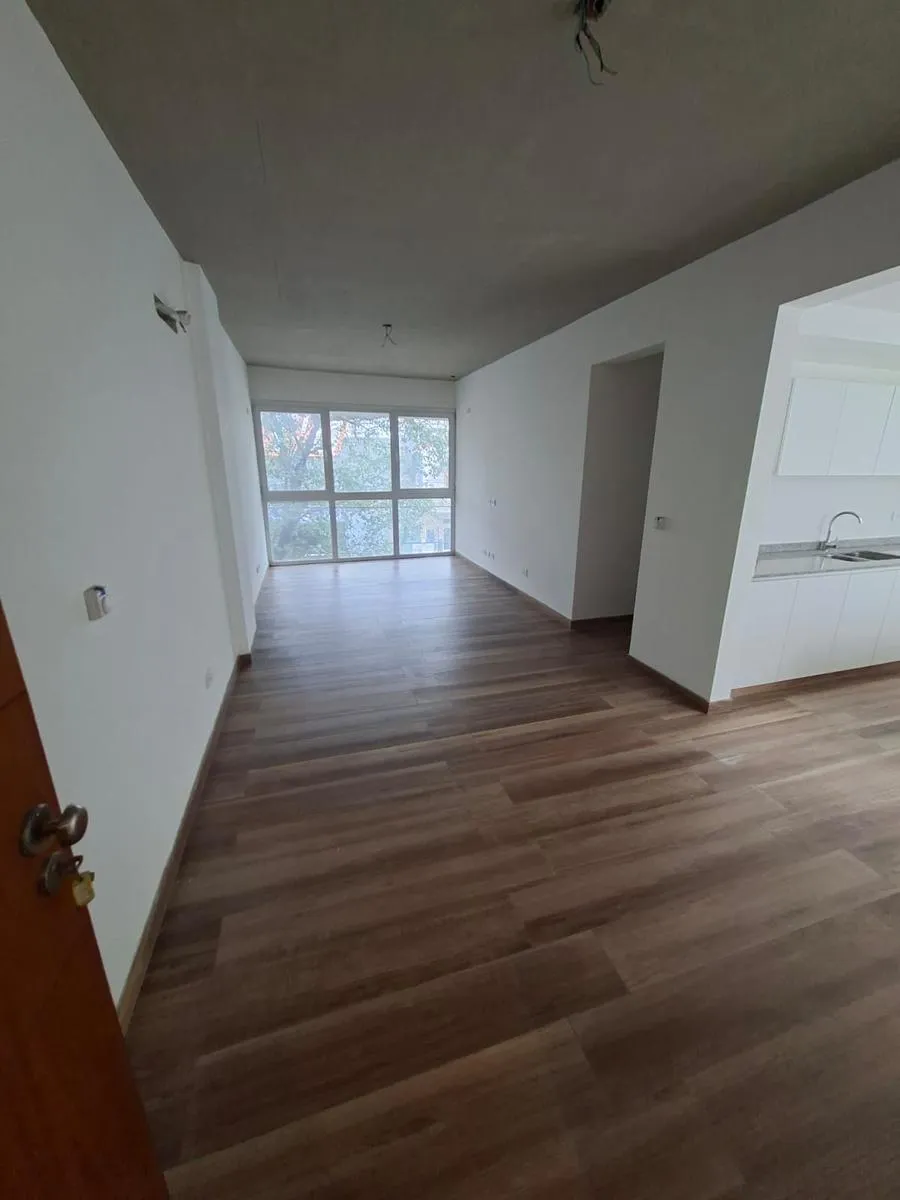 Almagro 3-room with patio