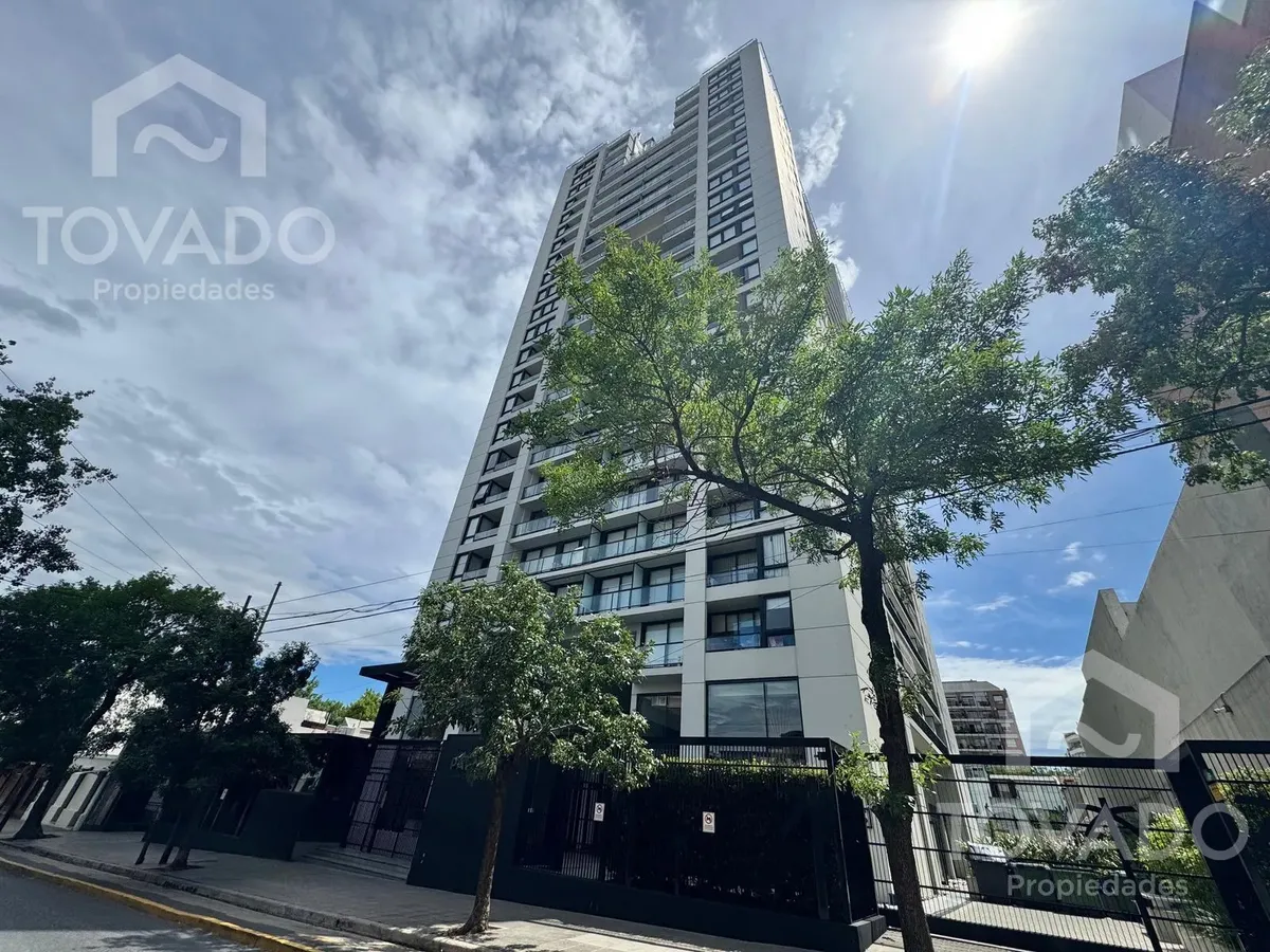 2 Ambientes En Torre De Categoría En Caballito!