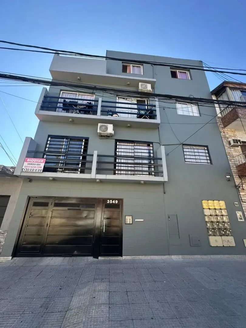 Impresionante Departamento En Caseros