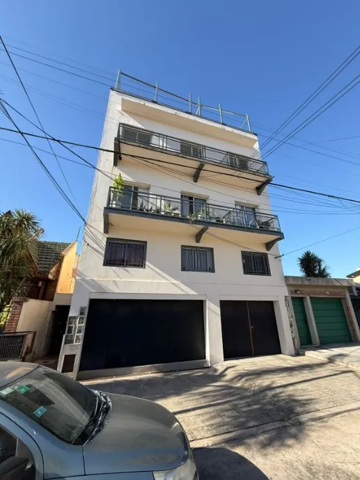 Departamento En Alquiler En Bernal Oeste