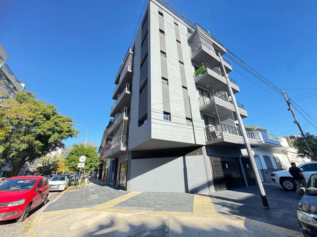 Departamento 1 Amb En Alquiler Parque Chas Balcon