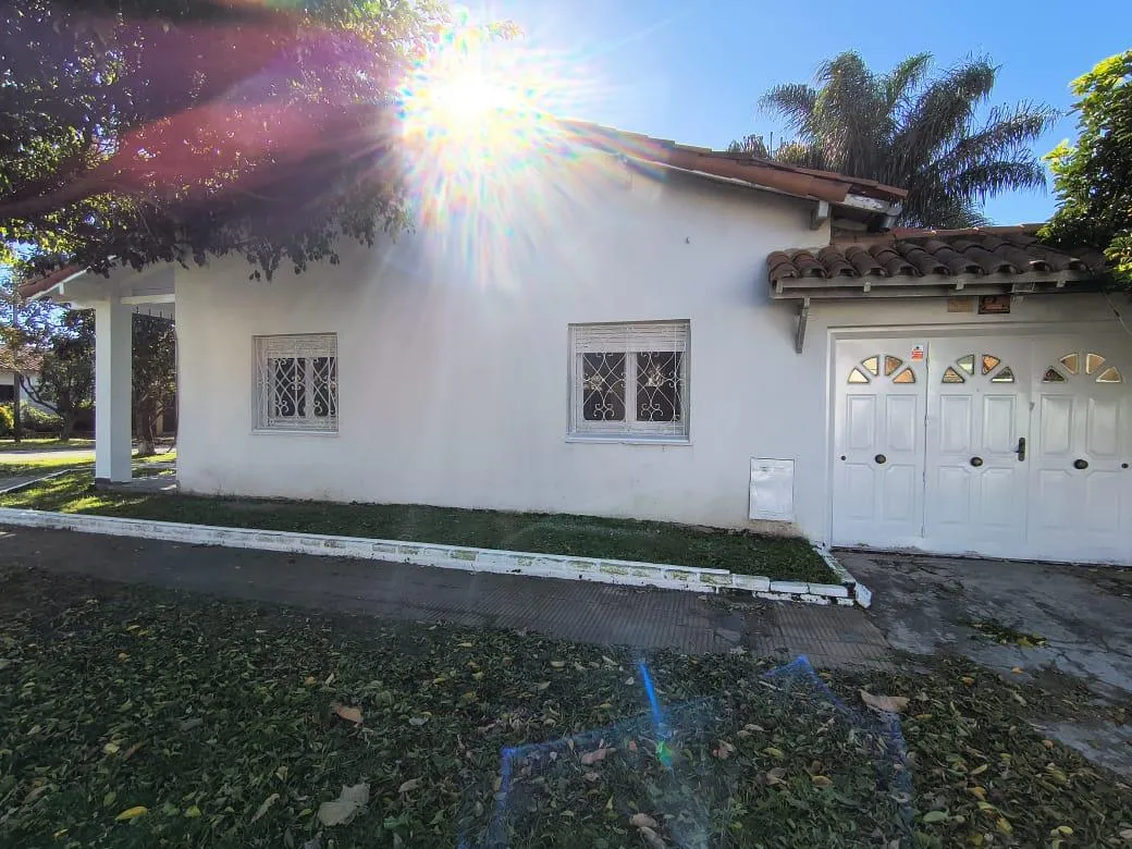 Venta. Apta Crédito. Pintos 1903 Banfield Casa De 4 Ambientes