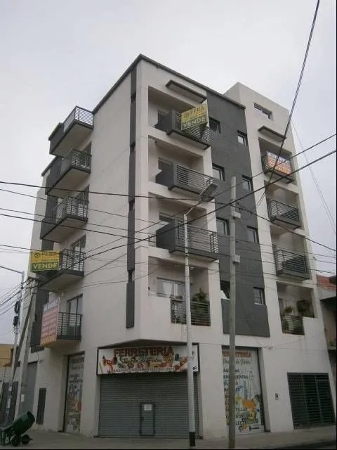 4th floor corner East