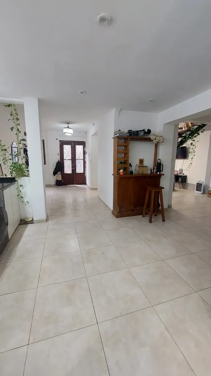Two-level PH with private terrace