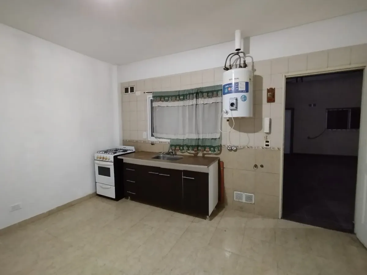 Departamento En Alquiler, Bernal