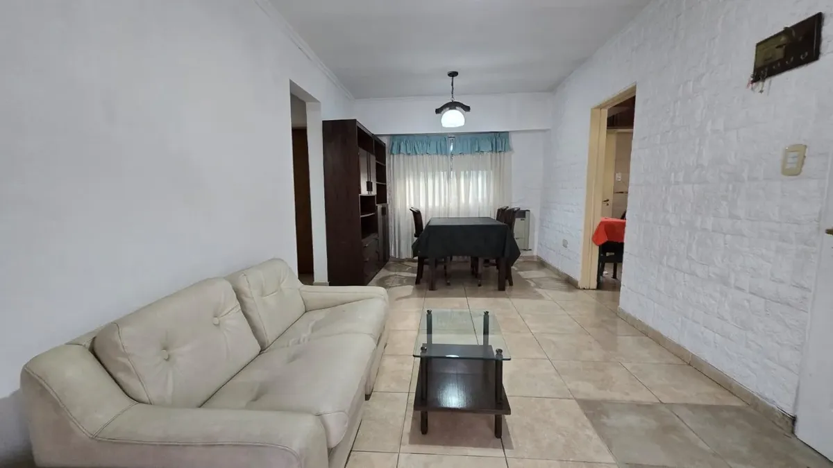 Casa Dos Dormitorios Amueblada Alquiler Ituzaingo Norte