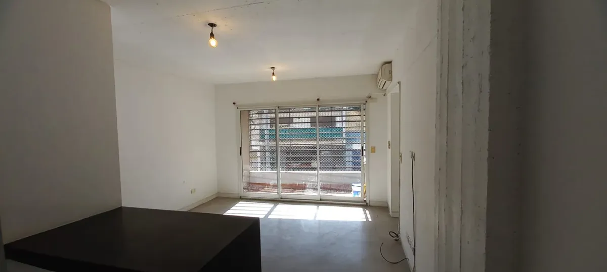 Hermoso Departamento En Alquiler Excelente Ubicación. Soleado. Bajas Expensas