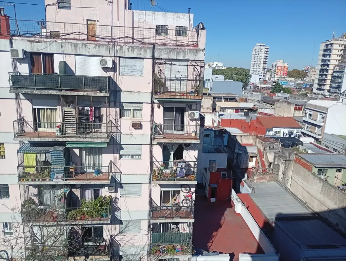 Alquiler / Semipiso 90m2 En Liniers Centro