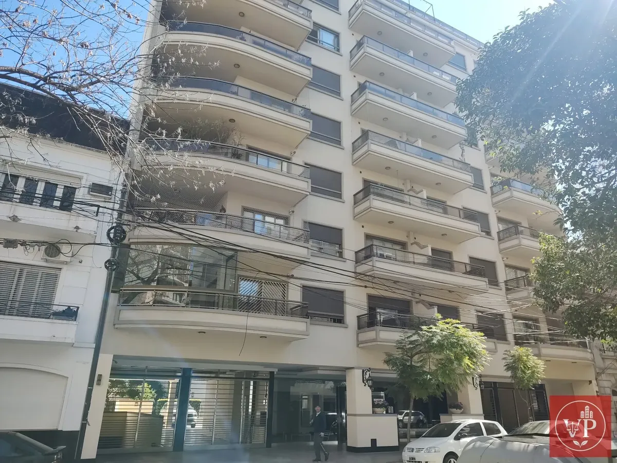 Departamento En La Mejor Zona De Caballito. De Categoría, A Metros De Pedro Goyena