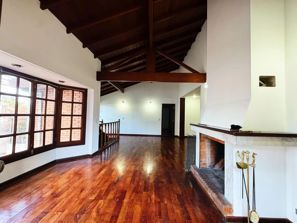 Casa En Alquiler En San Fernando Con Cochera