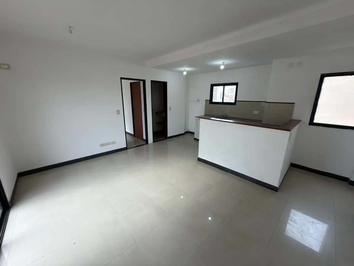3rd floor with balcony and elevator