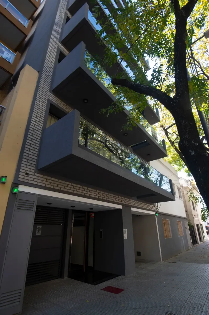 Studio 4º andar com varanda